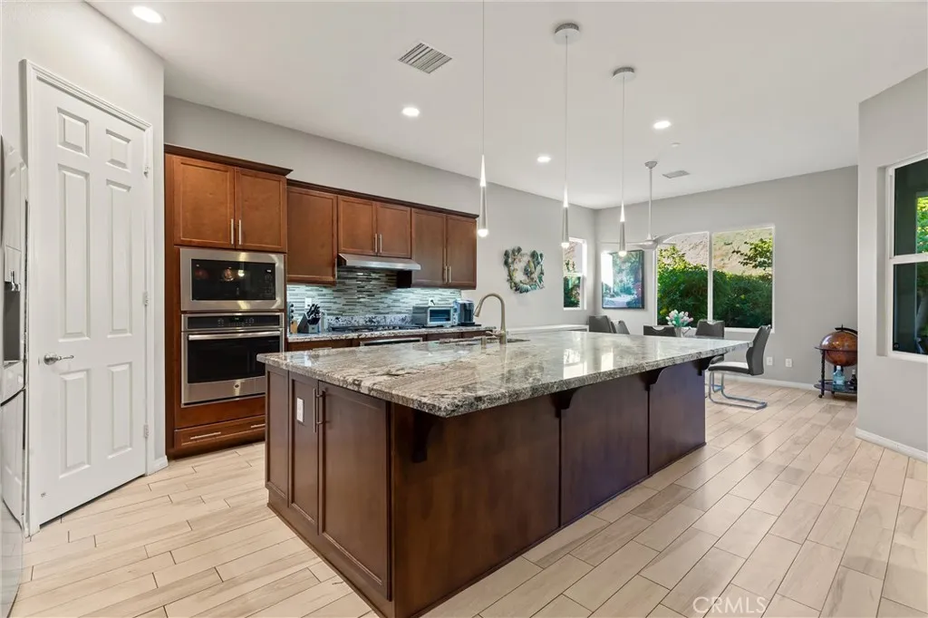 85556 Molvena Drive, Indio, California 92203 home-pic-1